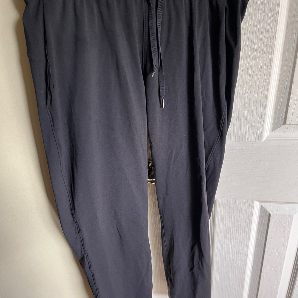 Lululemon On the Fly Black Pants